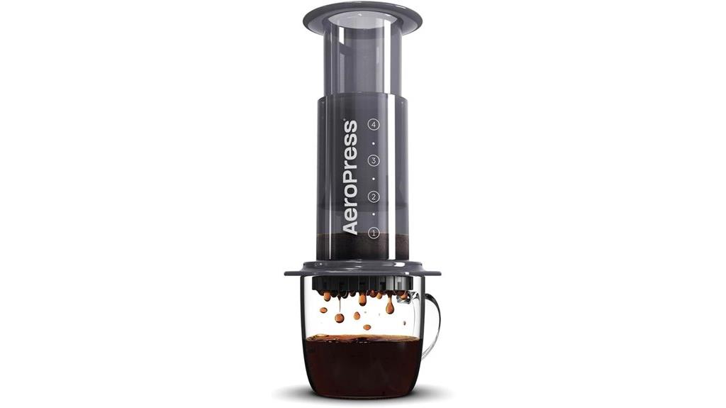 compact coffee brewing device