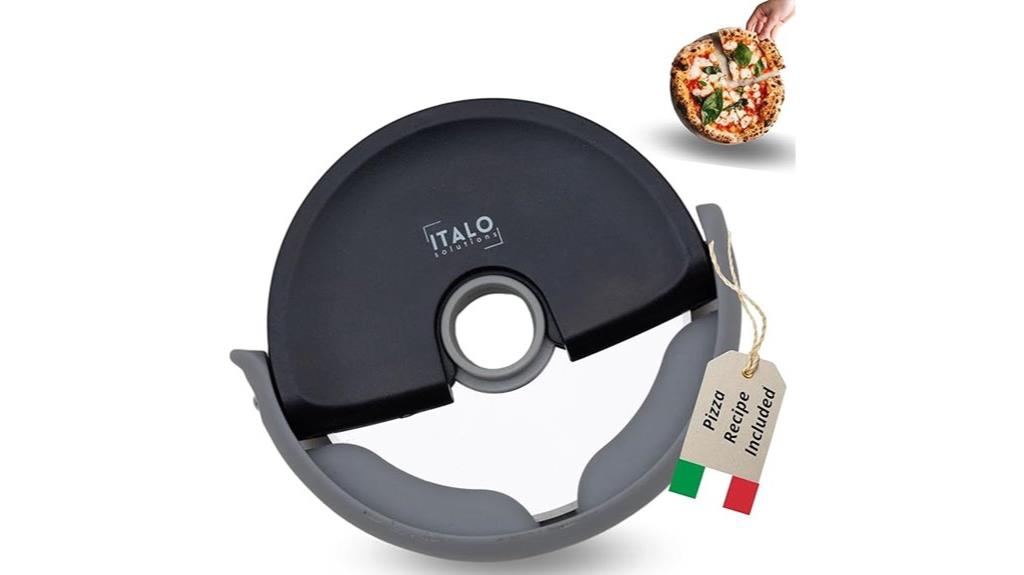 pizza cutter with cover